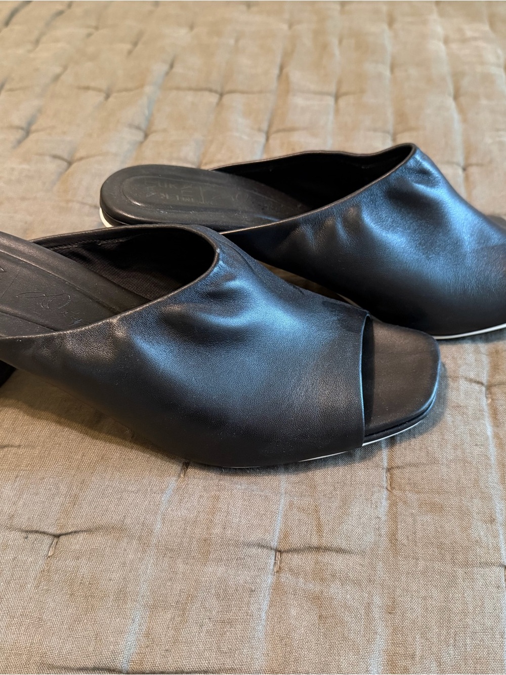 Naturalizer Black Open-Toe Slide Mules